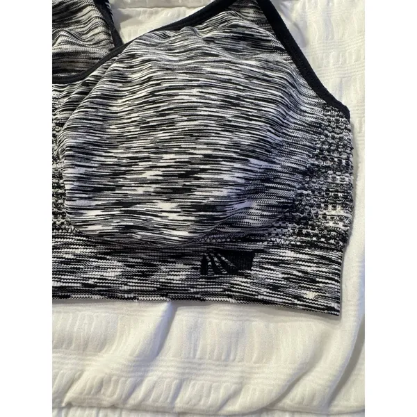 Racerback Sports Bra Gray Black Women's Small Padded Athletic Athlete - Image 3