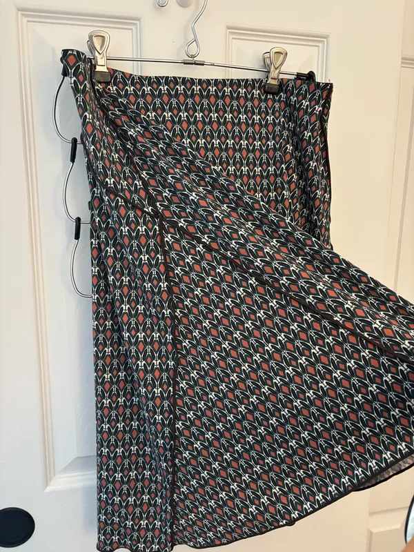 Geometric Skirt Multiple - Image 2
