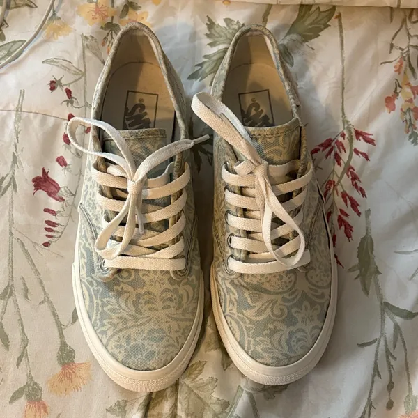 Vans Blue and White filigree Patterned Sneakers - Image 2