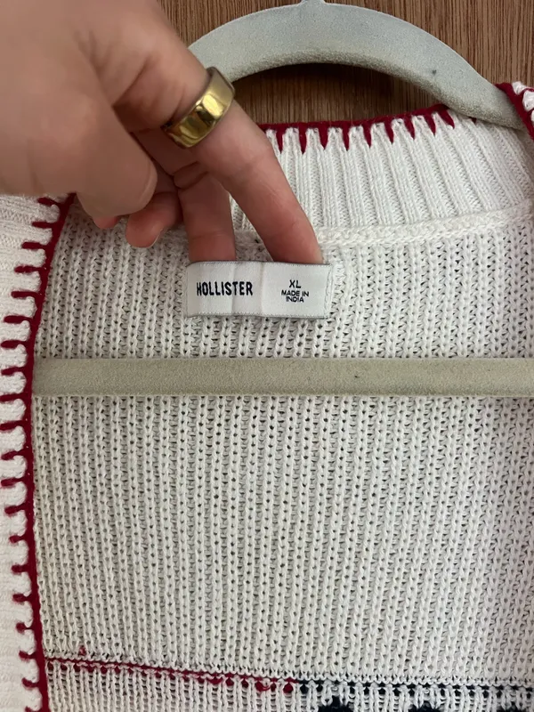 Hollister knit patriotic sweater - Image 5