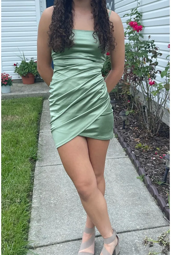 Homecoming Dress Windsor - Image 4