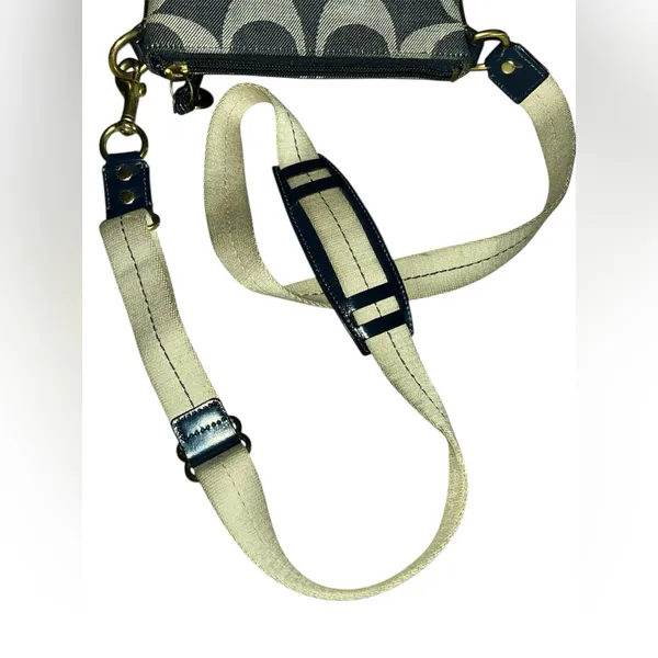 Coach Y2K Vintage Signature Denim Blue and Cream Crossbody Bag - Image 10