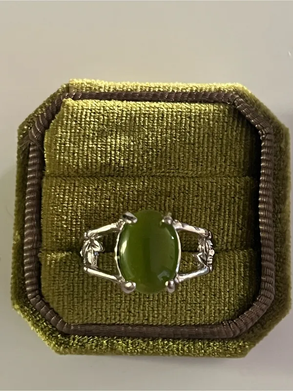 Elegant/Classic Titanium Steel Silver Green Cat Eye Design Ring Size 9 NWT - Image 3