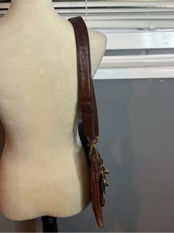 Fossil Sasha Brown Leather Crossbody Bag w Key Charm Vintage - Image 5