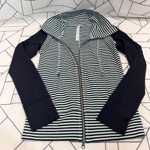 Lululemon Full‎ Zip Stripe Jacket Mint Black Funnel Neck Track Top Womens Size 4 - Image 5
