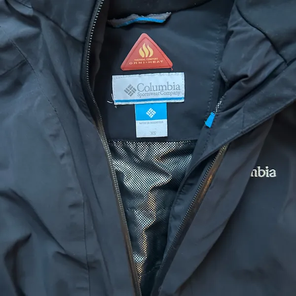 Columbia Black Insulated waterproof Ski Jacket - Image 2