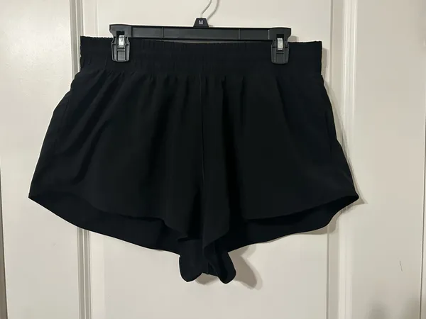 OFFLINE By Aerie 2" Hot Stuff Short - Image 3