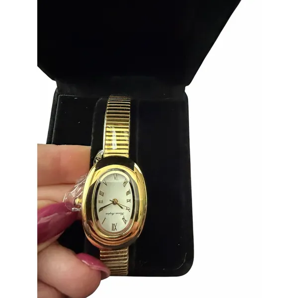 NWOT Heaven Mayhem Gold Tone Oval Watch - Image 3