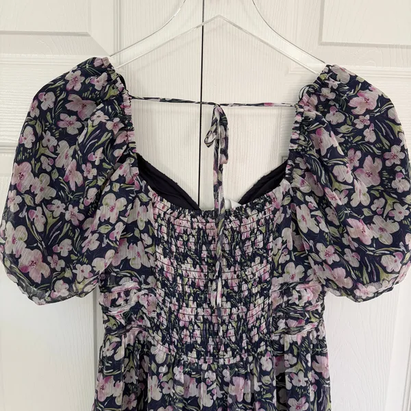 ASTR The Label V-Wire Sweetheart Floral Midi Dress Puff Sleeve Purple Navy - Image 9