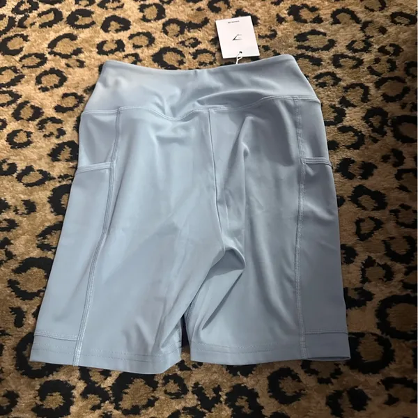 NWT! Small GYM SHARK Pocket Shorts - Blue - Image 2