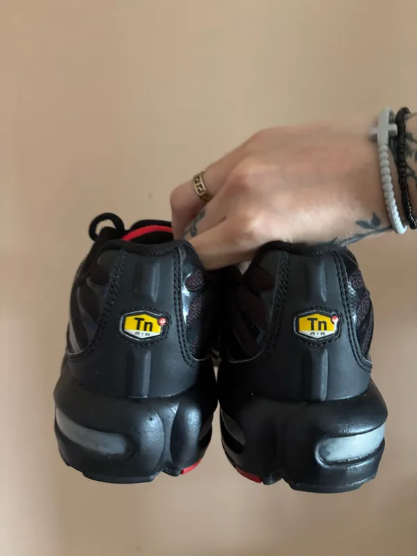 Nike Air Max Plus GS ‘Black University Red’ - Image 4