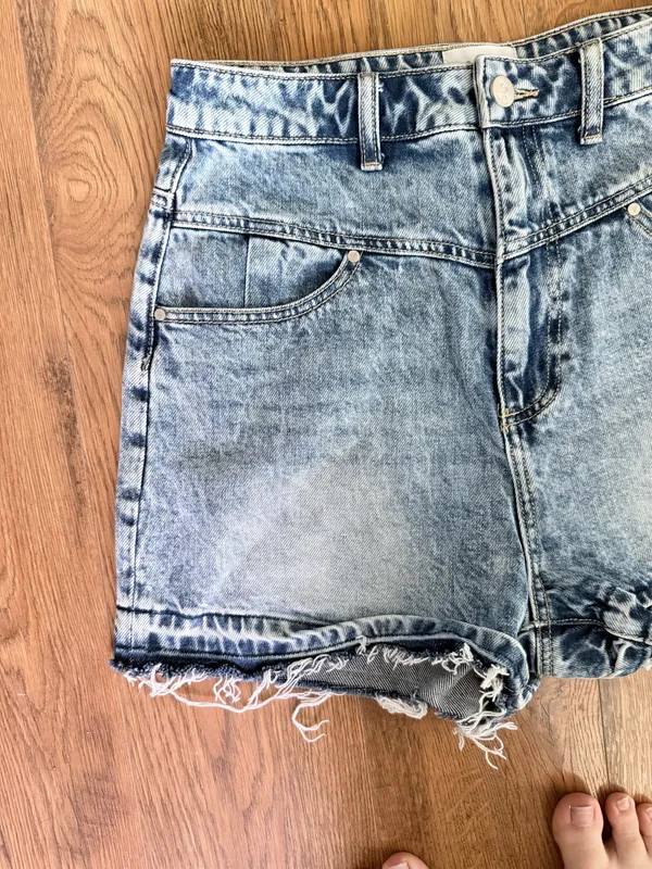 & Other Stories Acid wash shorts - Image 3