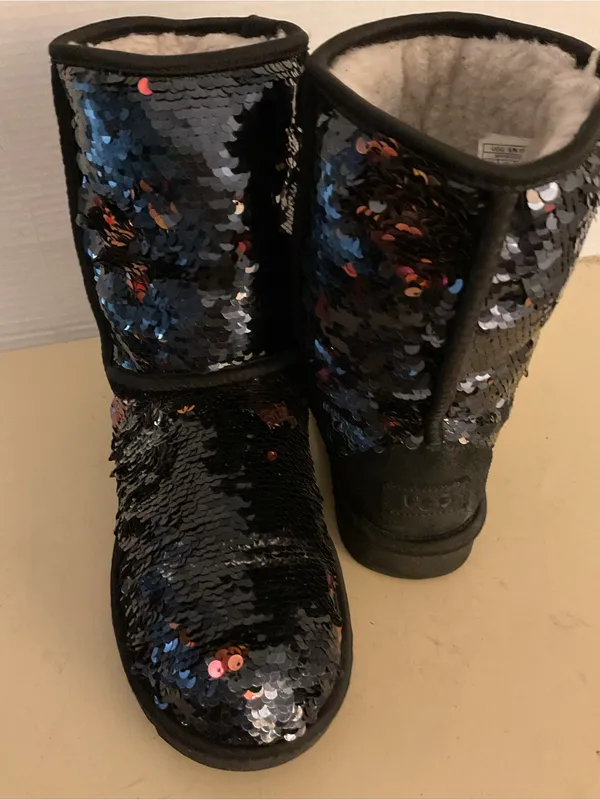 UGG women Black blue sparkle Sequin Classic Short Boots US 9 - Image 10
