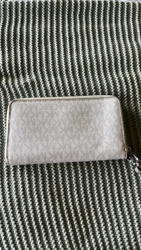 Michael Kors Continental Wallet - Image 3