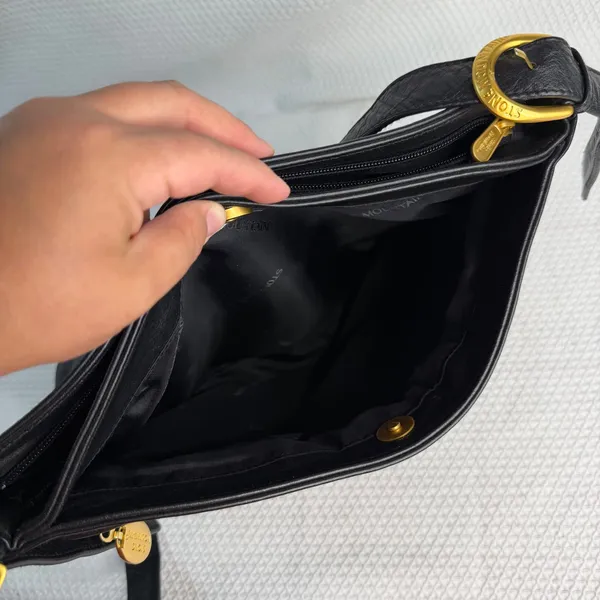 Stone Mountain Black Leather Crossbody Bag Gold Hardware Adjustable Strap - Image 7