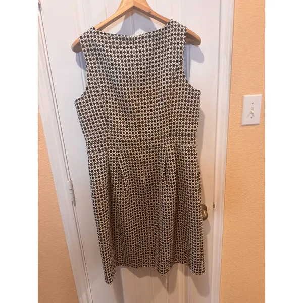 WHITE HOUSE BLACK MARKET black and white dress SZ 14 - Image 9