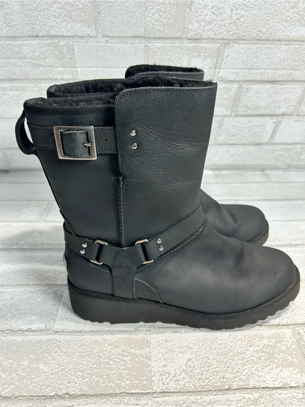 UGG Leather Boots Outdoor Size 8 - Image 5