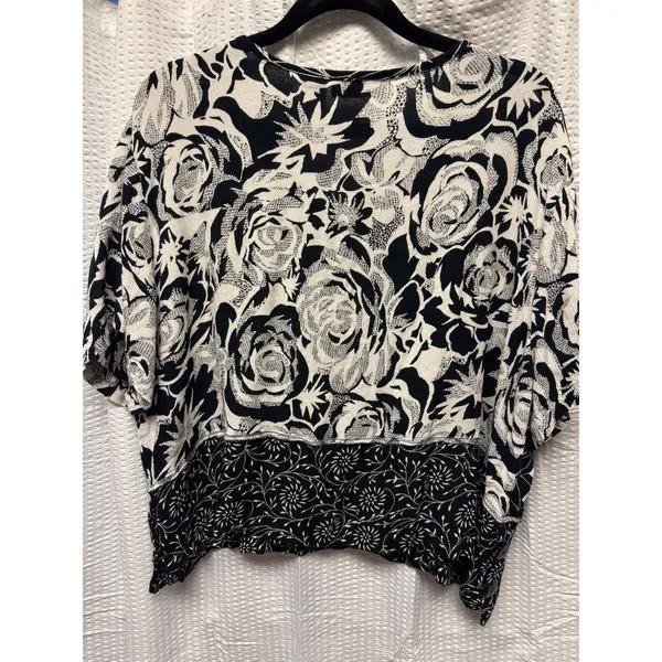 Women Draper and Damons PXL Rayon Black Off White‎ Floral Button Pullover Blouse - Image 8