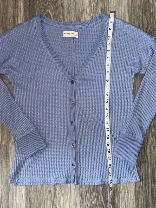 Abercrombie & Fitch Light Blue Waffle Knit Cardigan Size Small - Image 5