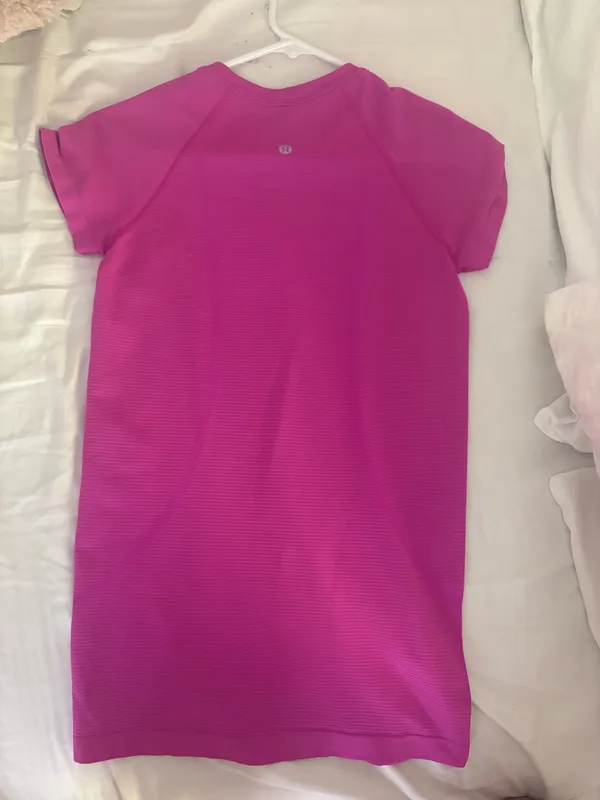Lululemon Swiftly Short Sleeve Tech 2.0 - Image 2