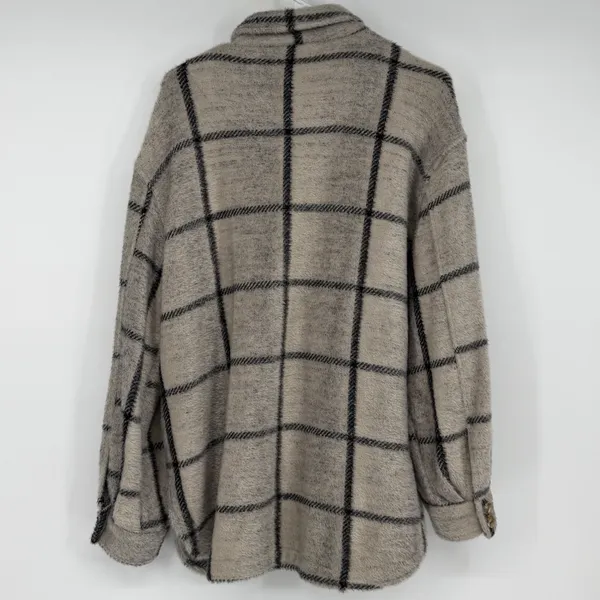 Z‎ SUPPLY Women Medium Gray Plaid Fuzzy Shacket Shirt Jacket Oversized - Image 2