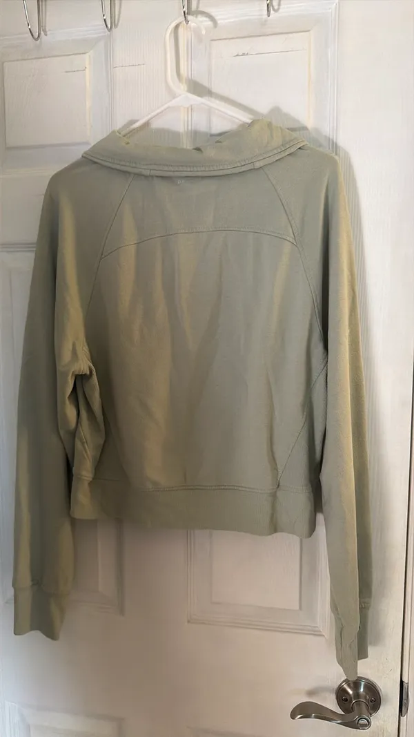 Danskin Light green cropped half zip up - Image 2