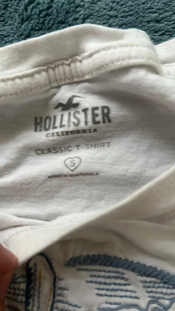 Hollister tee - Image 2