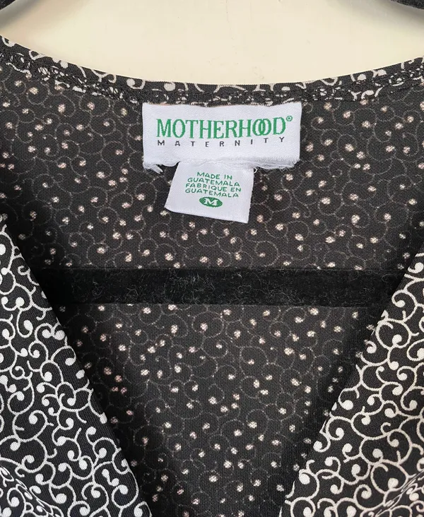 Motherhood Maternity short sleeve blouse top floral vine women’s size medium - Image 4