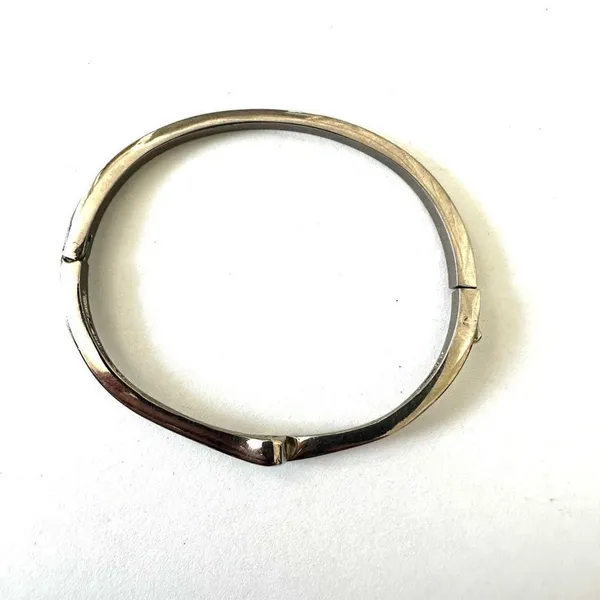 Silver tone rhinestone bangle bracelet - Image 5