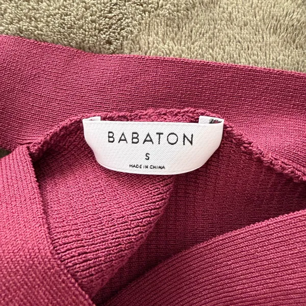 Babaton Fuchsia Ribbed Cross-Strap Crop Top - Image 3