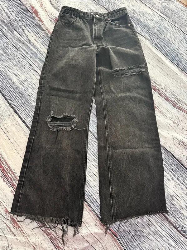 Zara Black Wide-Leg Distressed Jeans - Image 2