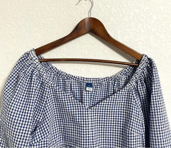 Old Navy Womens Shirt Blouse Blue White Gingham Plaid Seersucker Size Medium - Image 4
