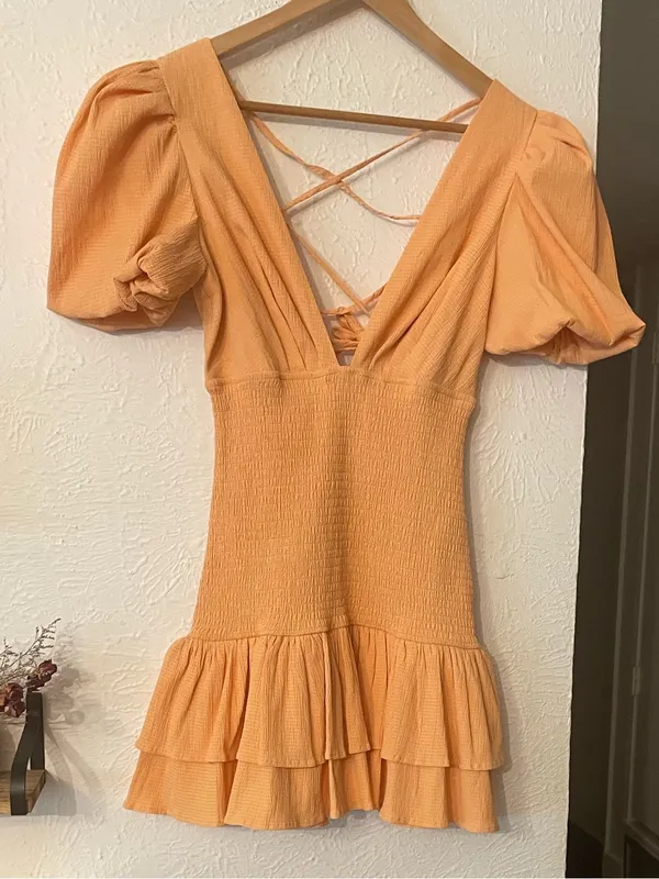NWT Hello Molly LA DEVOTEE DRESS PEACH Puff-Sleeve Smocked Mini Small - Image 3