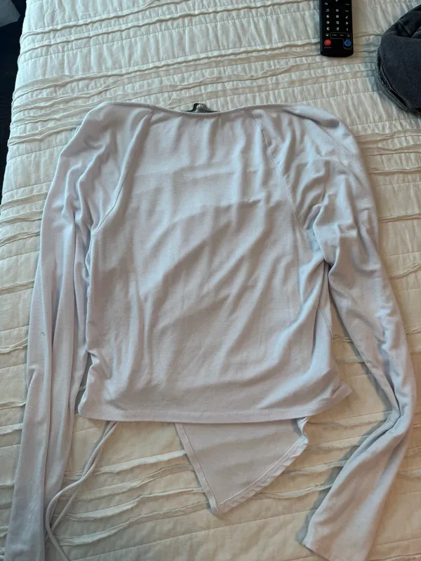 Urban Outfitters Long Sleeve - Image 3