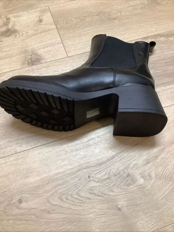 Dirty Laundry Size 9 Tune Out Black Pull-On Chelsea Ankle Boots, New No Box - Image 8