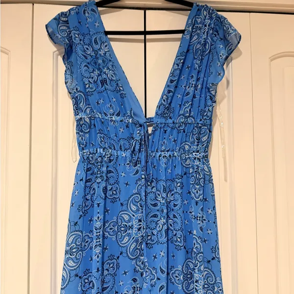 bebe Blue bandana Patterned blue‎ Maxi Dress medium - Image 6