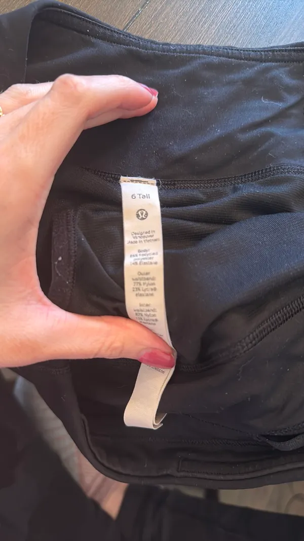 Lululemon Shorts 6 tall camo black - Image 3