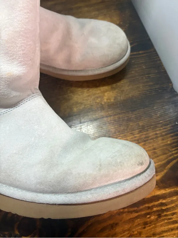 Gray Ugg boots size 8 - Image 3