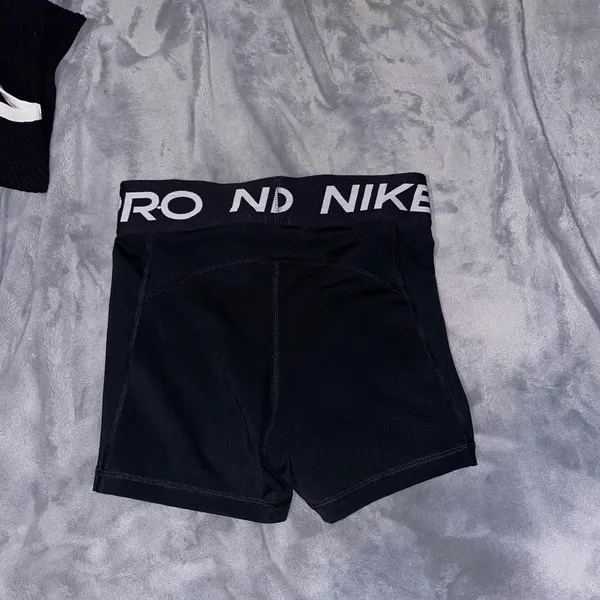 Nike Black  pro workout/ athletic shorts - Image 5