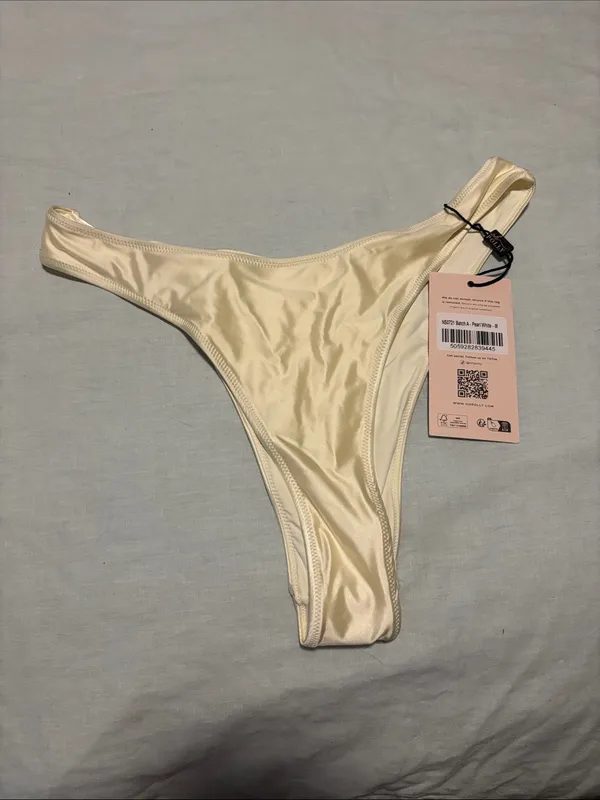 Oh Polly Cream Strapless Bandeau Bikini Bottom - Image 4