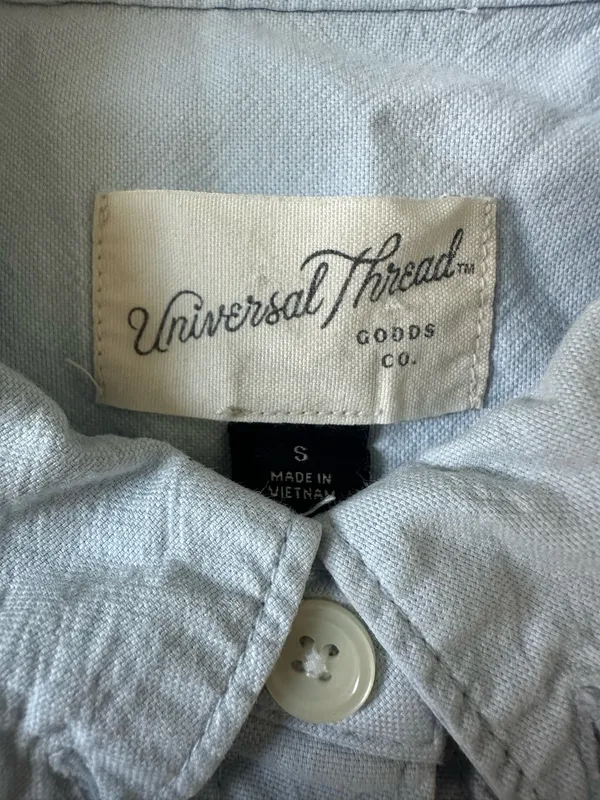 Universal Threads Blue Button Down - Image 3