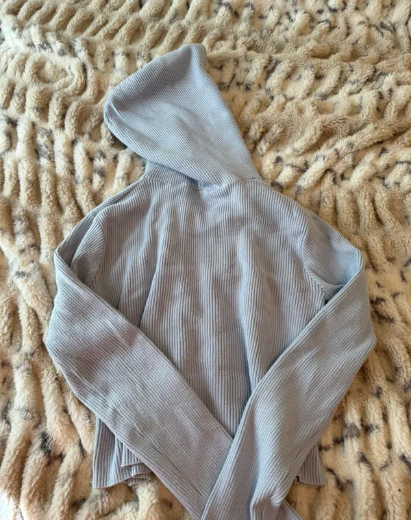 PacSun Cropped Ribbed Sweater - Image 4