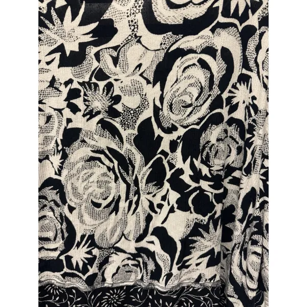 Women Draper and Damons PXL Rayon Black Off White‎ Floral Button Pullover Blouse - Image 11