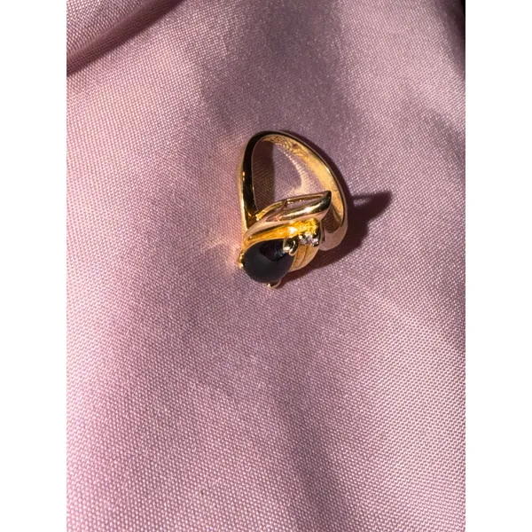 Vintage Gold Tone Pear Cut Black Onyx Bypass Ring with Clear Accent Stone - Image 5