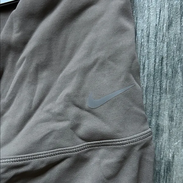 Nike Women's Taupe Leggings - Image 5