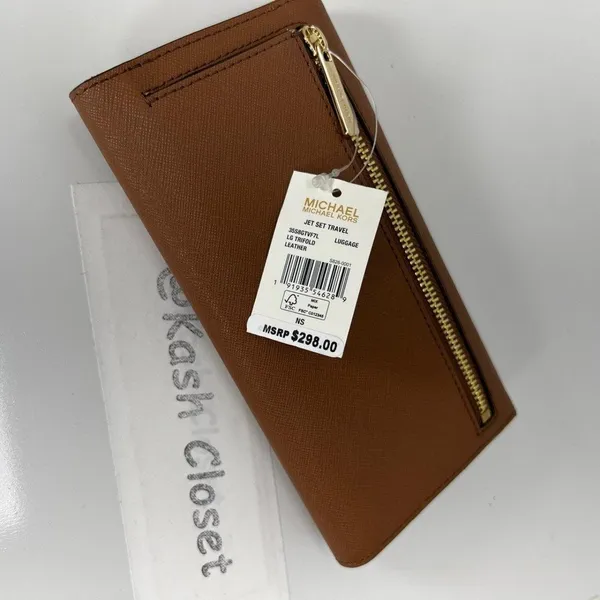 Michael Kors Luggage Jet Set Travel Trifold Wallet - Image 6