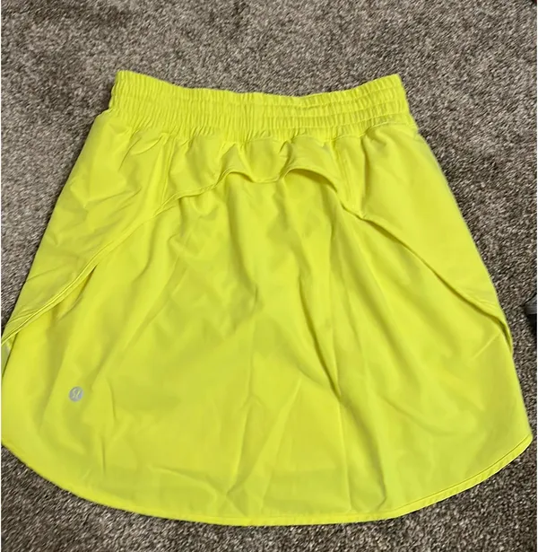 Lululemon Hotty Hot Skirt High-Rise 6 - Image 2