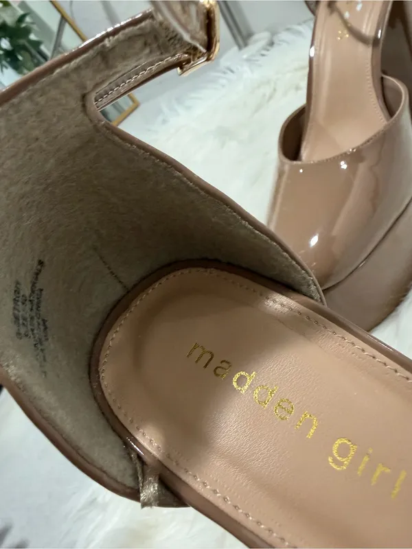Madden Girl Dion Nude Patent Platform Heels - Size 10 - Image 6