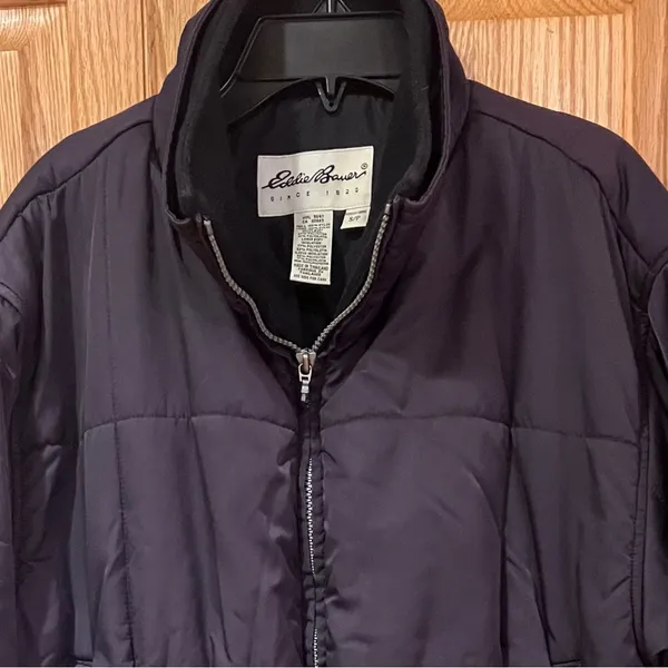 Eddie Bauer Thinsulate Full Zip Insulated Jacket Coat Deep‎ Purple Size Small - Image 2