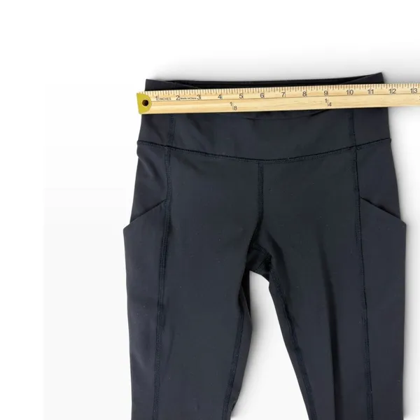 Lululemon Women Black Cropped Leggings with Pockets Size 2 - Image 7